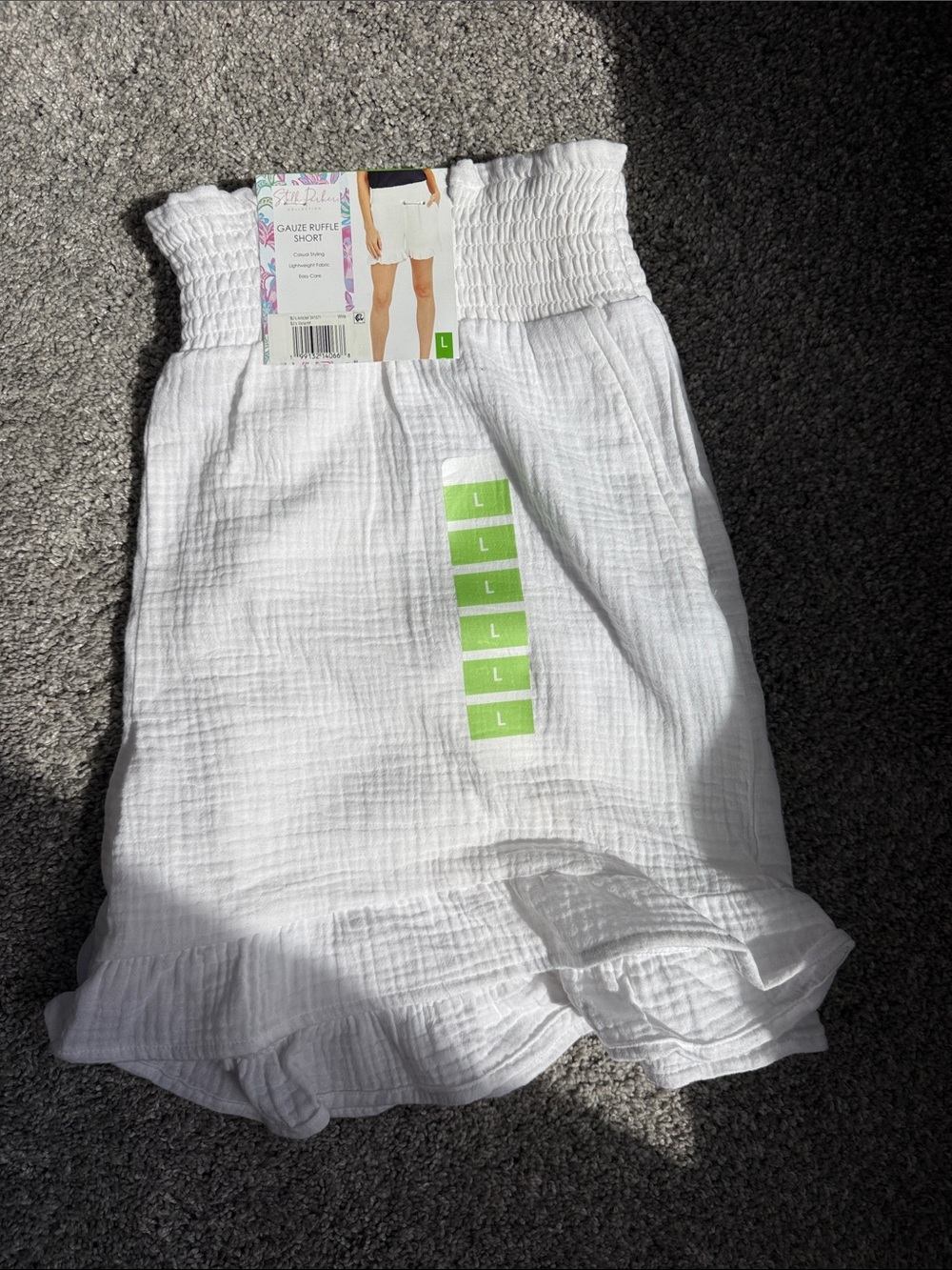 Women’s White Gauze Ruffle Shorts - NWT